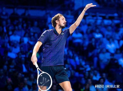 取得本赛季, 的第六场对 取得本赛季, 的第六场对