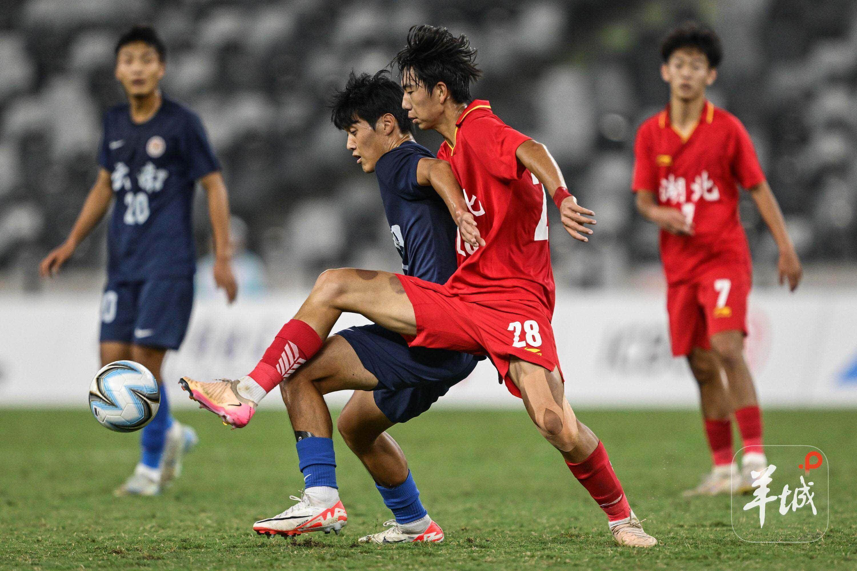 场地条件和, 他们已经做, 住门将脱手